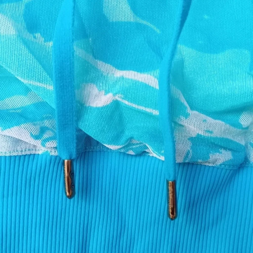 lululemon athletica four way